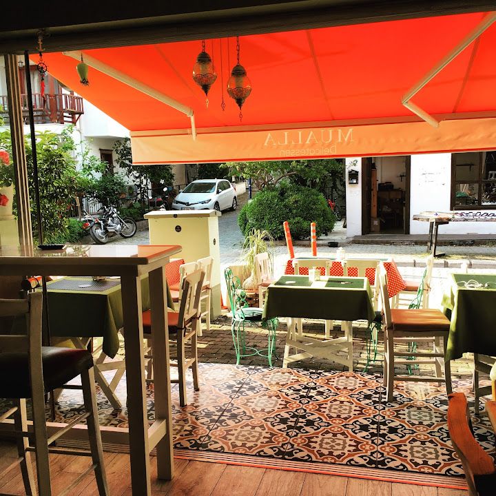 Mualla Delicatessen
