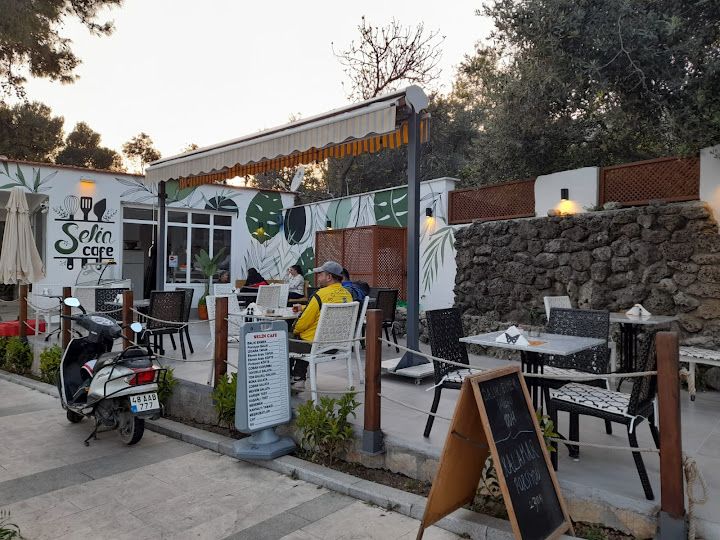Selin Cafe