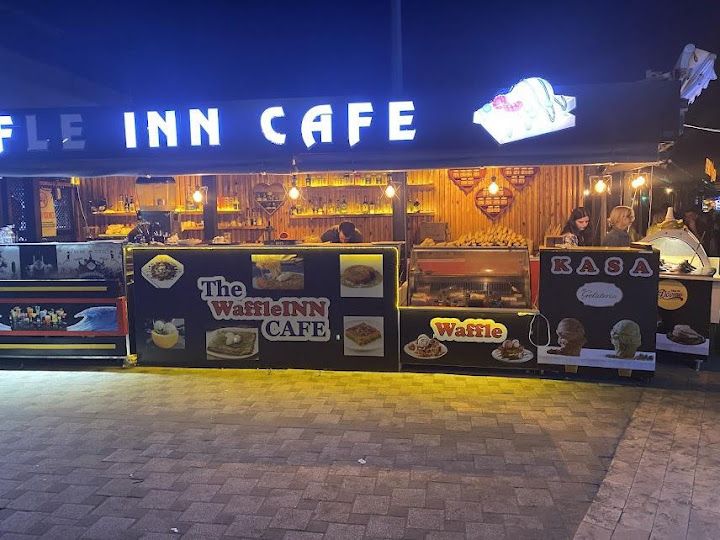 The Waffle İn Cafe
