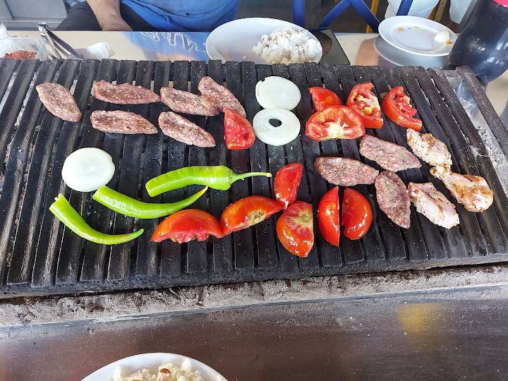 Ayhan Karadeniz Pidesi Kendin Pişir Ye Et & Mangal