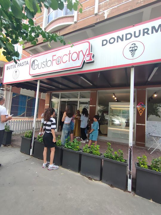 Gustofactory Patisserie & Gelato