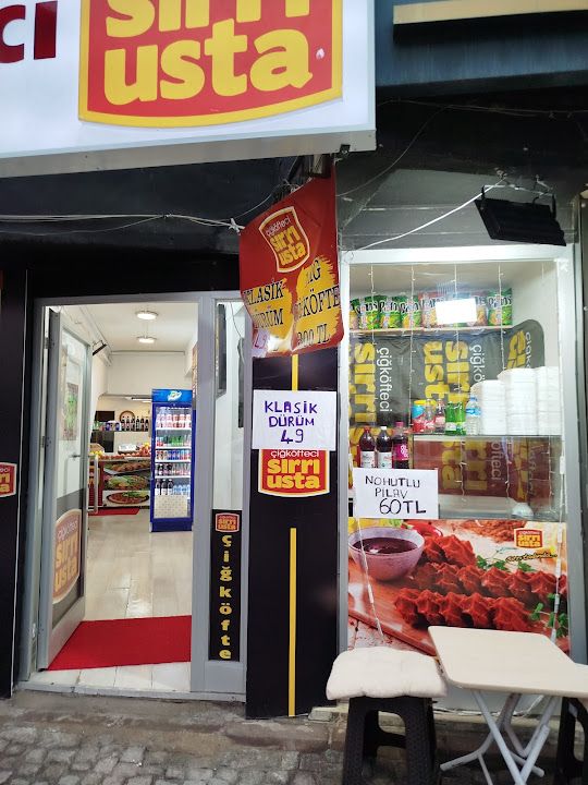 Sırrı Usta Çiğ Köfte