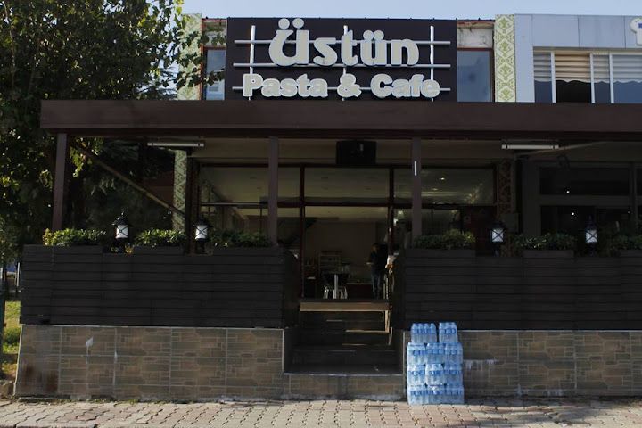 Üstün Pasta Cafe