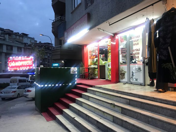 Yöresel Adıyaman Çiğköftecisi