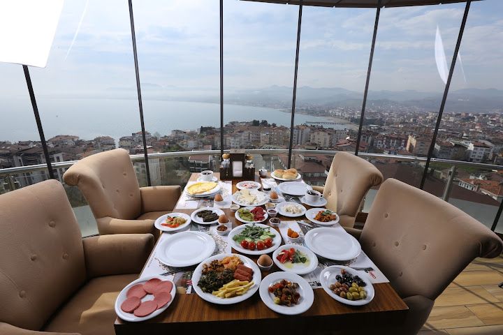 Atakale Restaurant