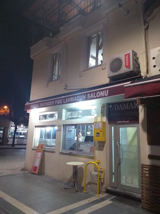 Damak Döner Salonu