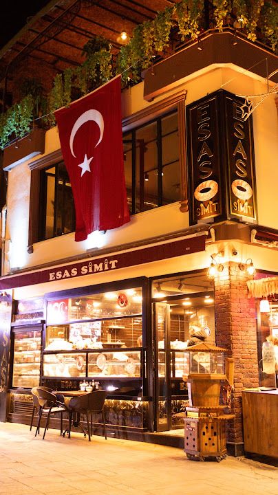 Esas Simit