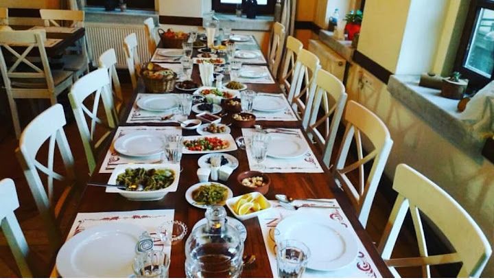 Tarçın Cafe & Günevi