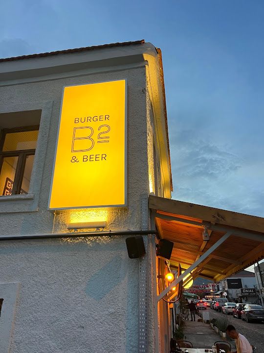 B2 burger