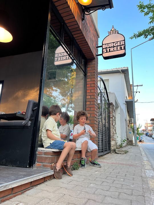 Burger street urla
