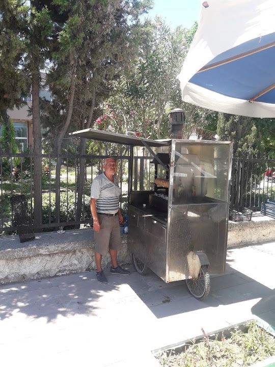 Kokoreççi Adil Usta