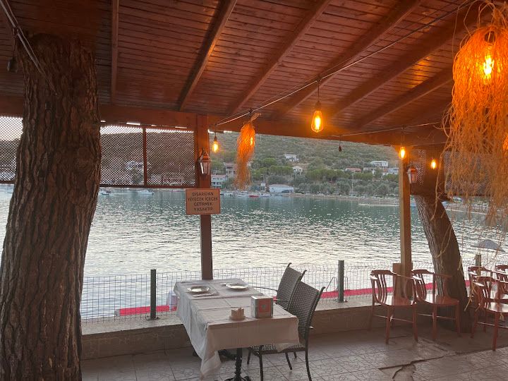 Köşk beach / restoran