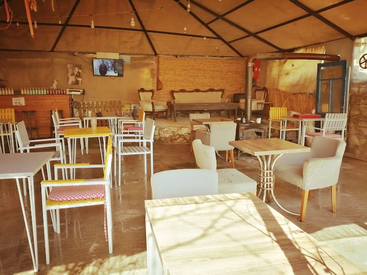 Küçük ev cafe