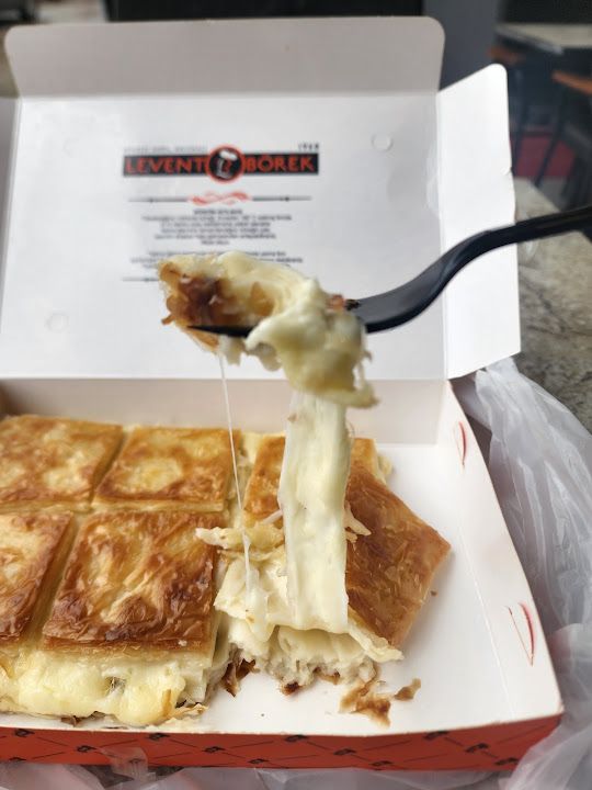 Levent Börek Urla Şubesi