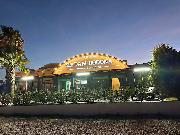 Madam rodona restaurant bistro pub