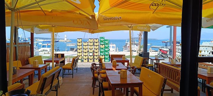Mia Cafe & Bar