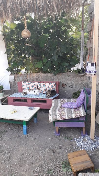 Oturak Cafe & 2.el Pazari