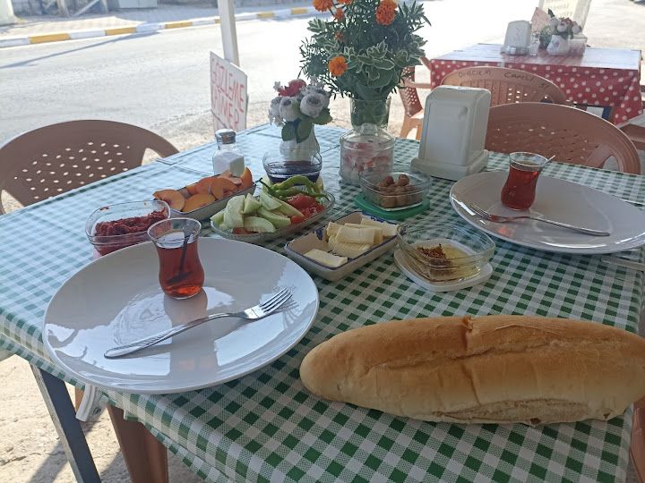 Ovacık Hanımeli Gözleme