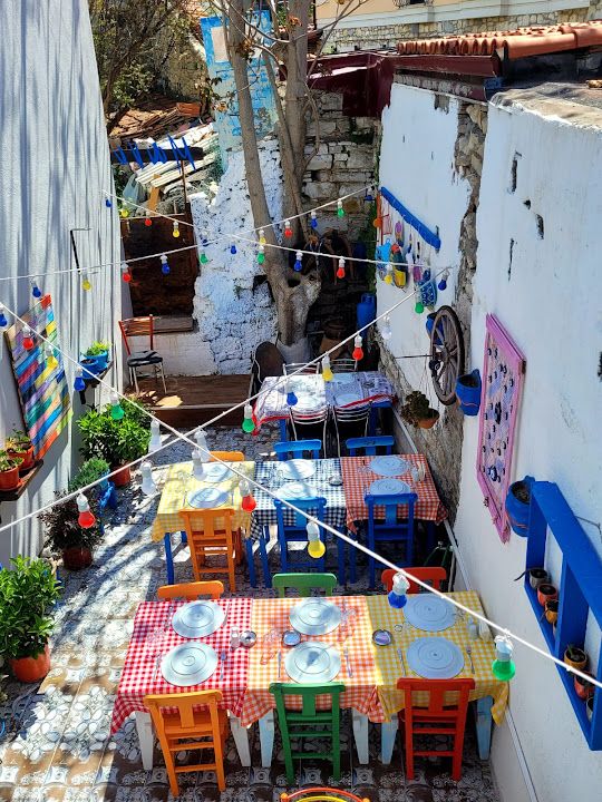 Urla Mavi Meyhane