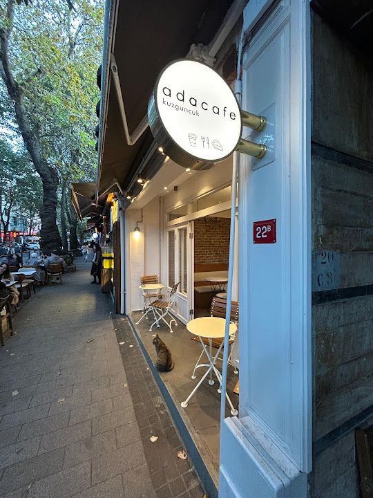 Ada Cafe Kuzguncuk