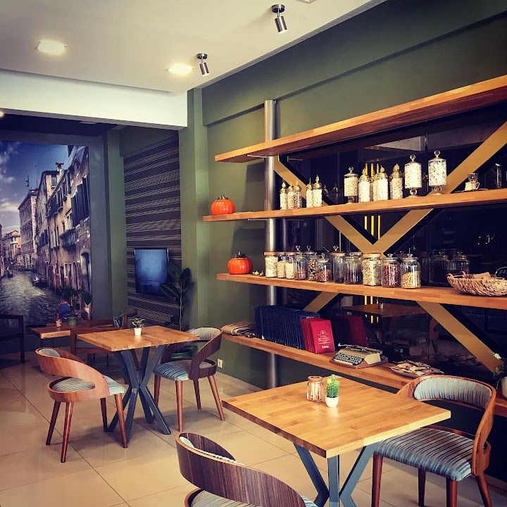 Cafe Luzz