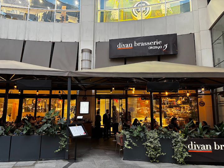 Divan Brasserie Akasya
