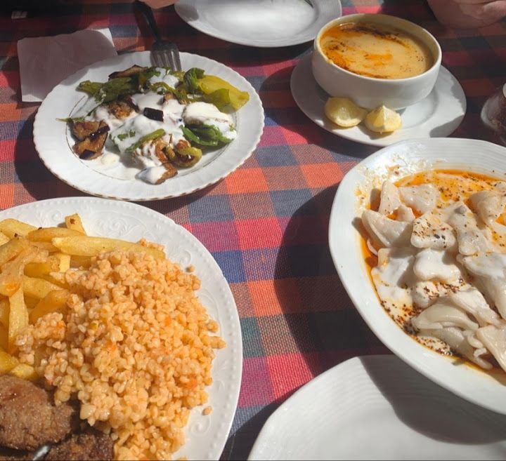 Hüner Mantı Lahmacun Pide Cafe