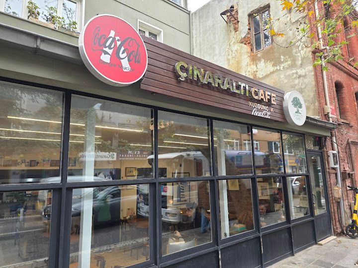 Kuzguncuk Çınaraltı Cafe