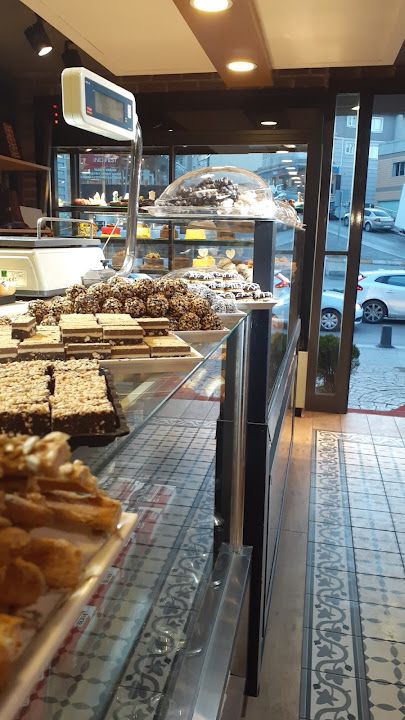 LİPOVKA PASTA CAFE