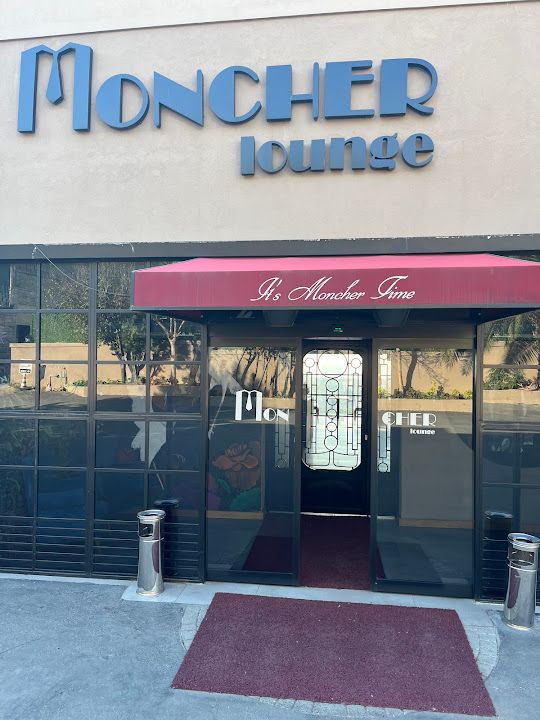 Moncher Lounge