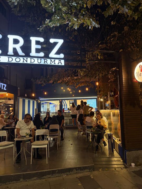 Serez Dondurma - Acıbadem Şubesi