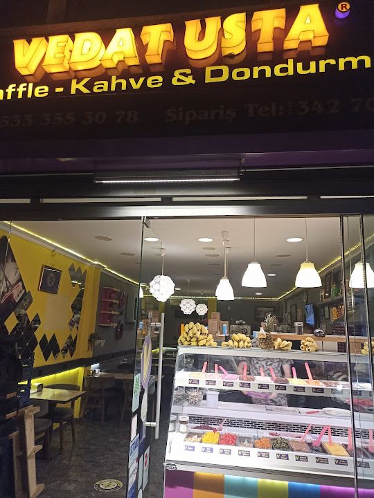 Vedat Usta Waffle & Dondurma