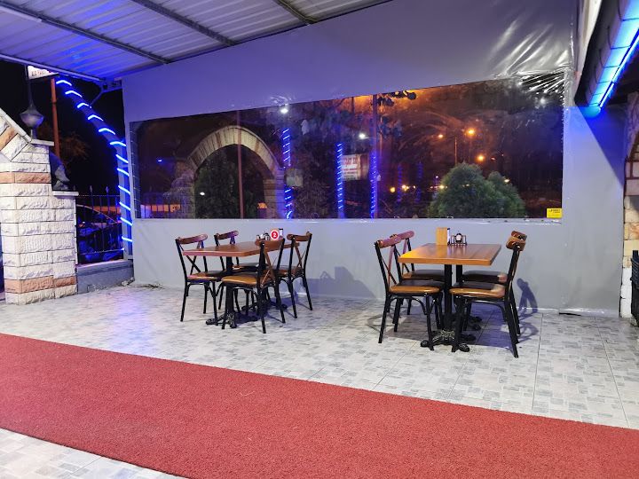 Öz Taştan Kebap Lahmacun Pide Salonu