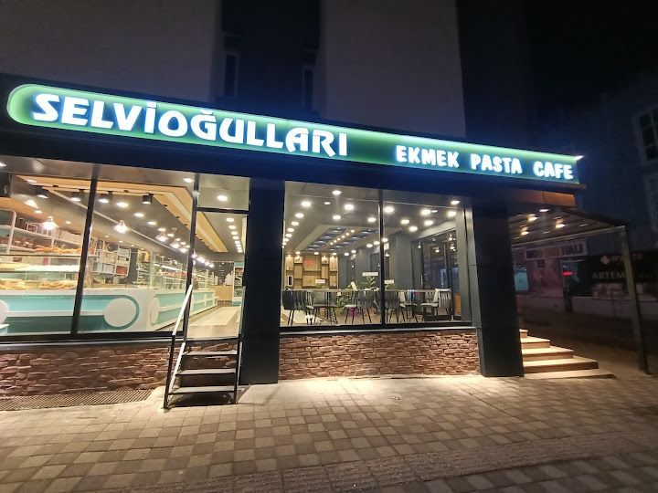 Selvioğulları Pasta-kafe-baklava-ekmek