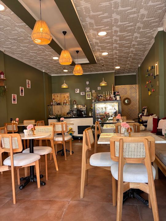 Pholi Cafe Bistro