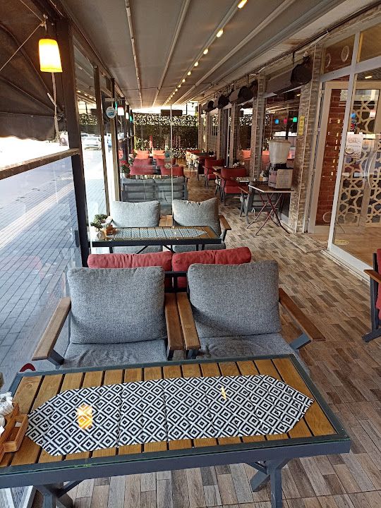 Samek Cafe Bistro