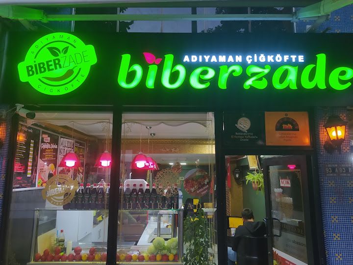 Biberzade Çiğköfte &hasırcızade Gaziantep Baklavacısı