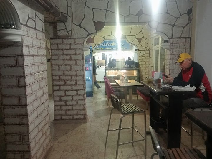Burger, piliç çevirme, çorba