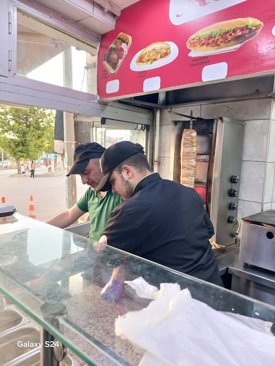 Aciktim Dürüm & Döner (Zümrüt Alım)