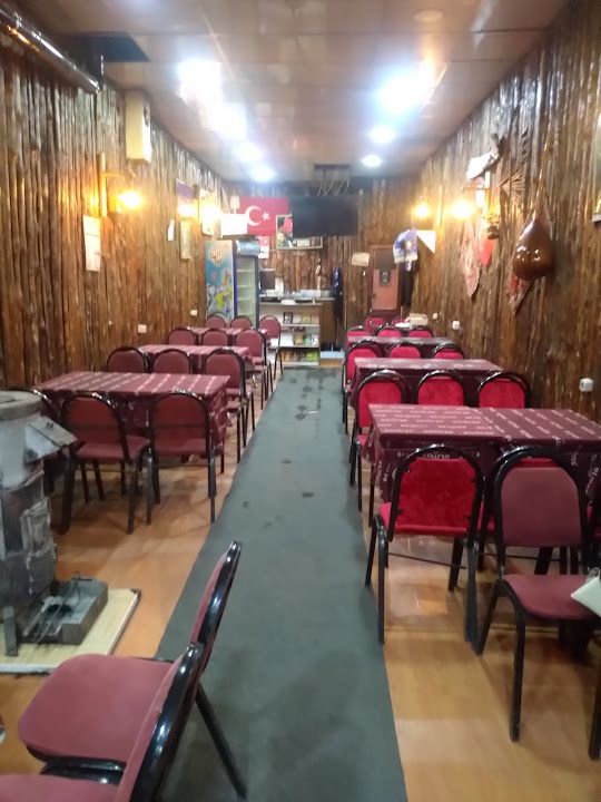 Ak Demlik Çay Evi