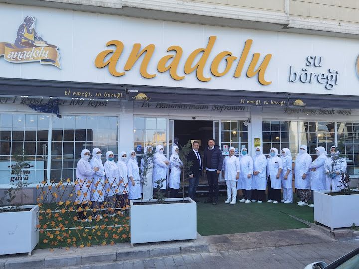 Anadolu Su Böreği & Mantı