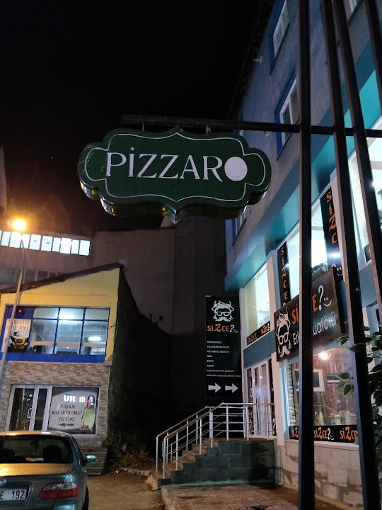 Cafe Pizzaro