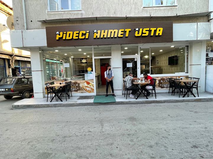 Pi̇deci̇ Ahmet Usta
