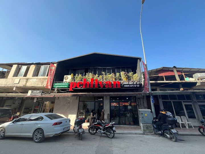 Pehlivan döner kebap salonu