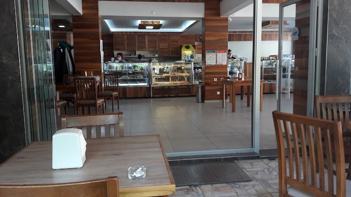 Taşlar Pastanesi
