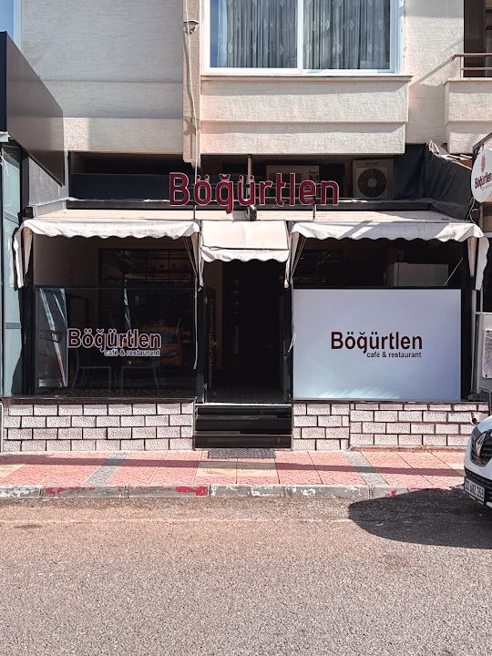 Böğürtlen Cafe