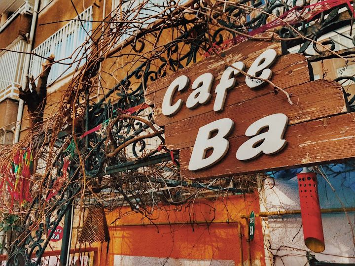 Cafe Ba