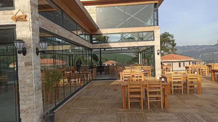 Daphne Restaurant