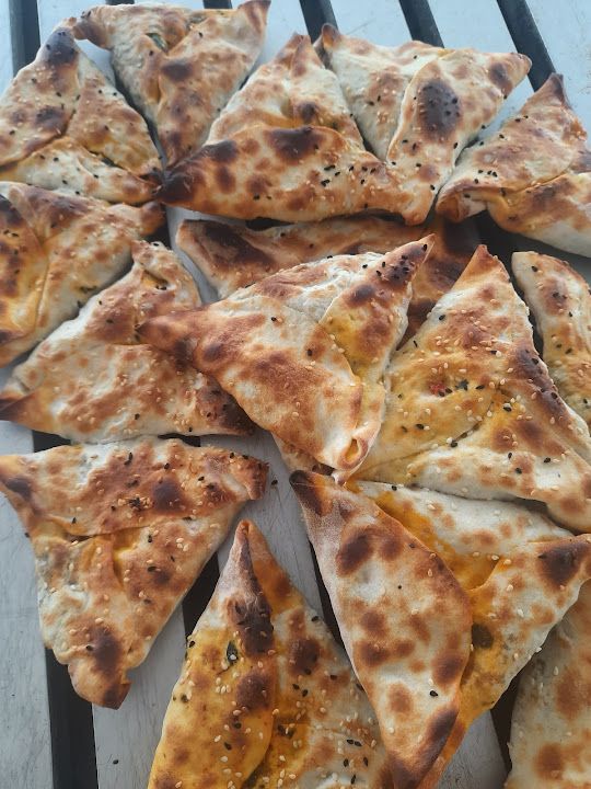 Helin Pide Pisirim Lahmacun Salonu