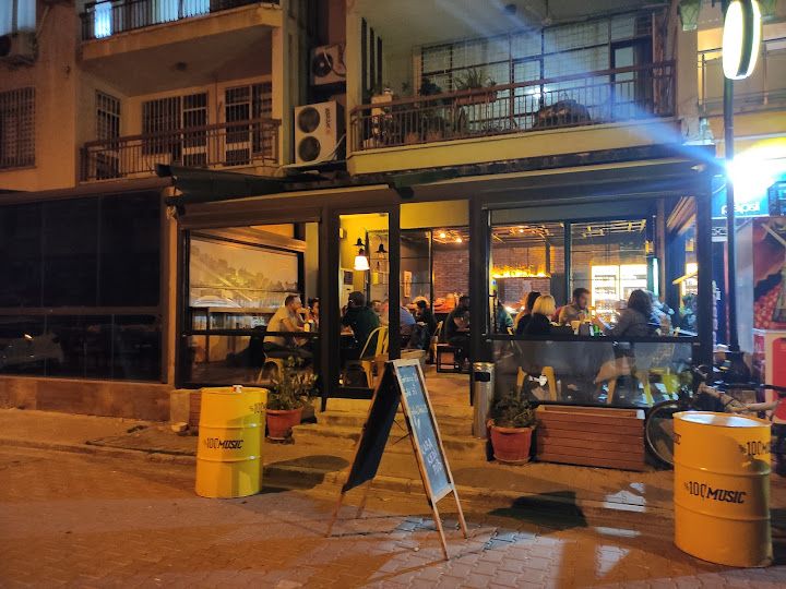 Karakedi Pub